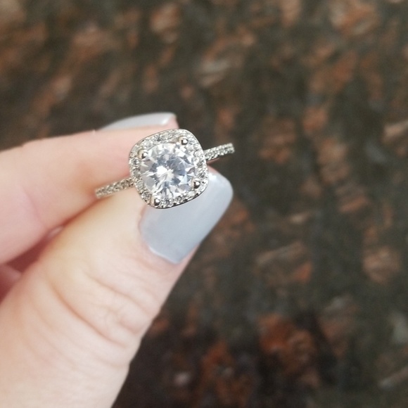 Ring - Picture 4 of 5